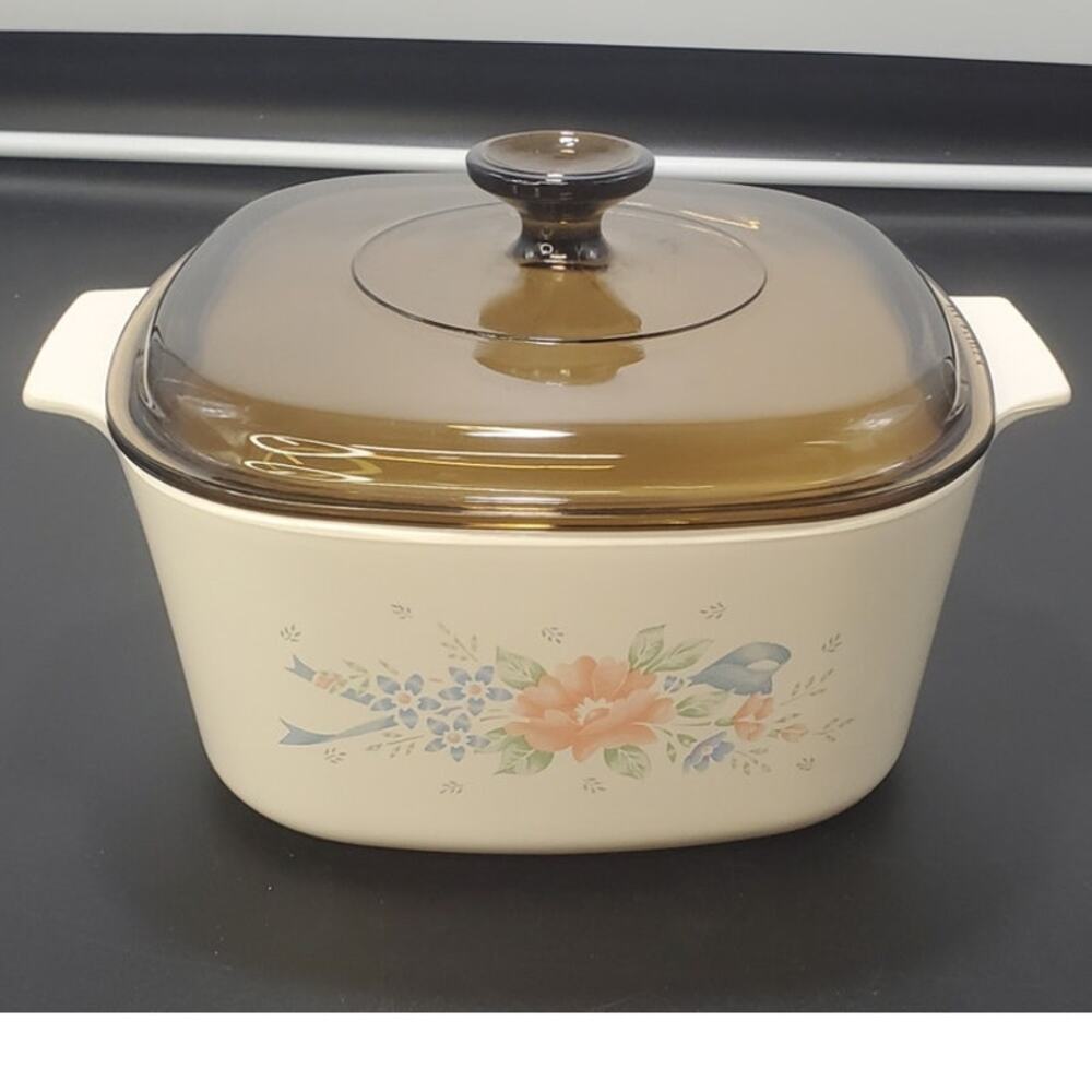 Vintage Corning Ware Casserole Dish Symphony A-3-B, 3L Amber Lid